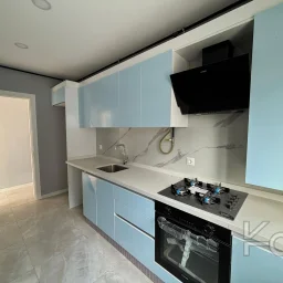 Laci̇vert Cadde Bağdat Caddesi̇ Yakini Akış Sokakta Yeni̇ Bi̇nada 3+1 90m² Net