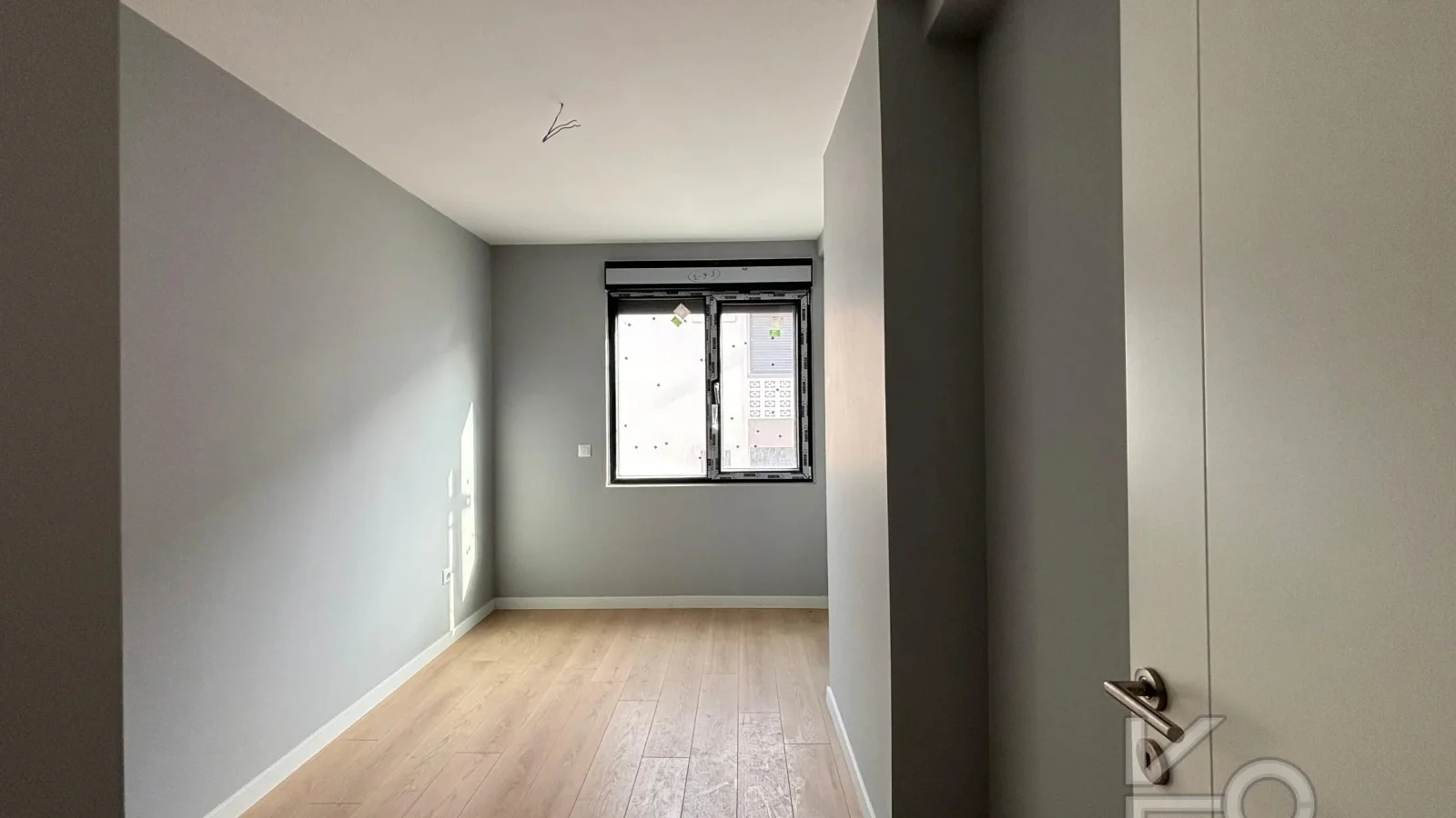 Laci̇vert Cadde Bağdat Caddesi̇ Yakini Akış Sokakta Yeni̇ Bi̇nada 3+1 90m² Net