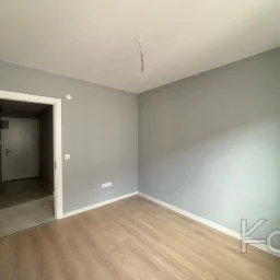 Laci̇vert Cadde Bağdat Caddesi̇ Yakini Akış Sokakta Yeni̇ Bi̇nada 3+1 90m² Net