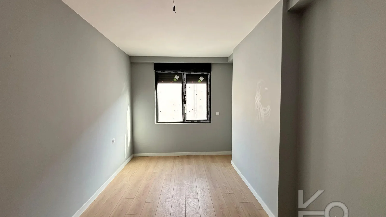 Laci̇vert Cadde Bağdat Caddesi̇ Yakini Akış Sokakta Yeni̇ Bi̇nada 3+1 90m² Net