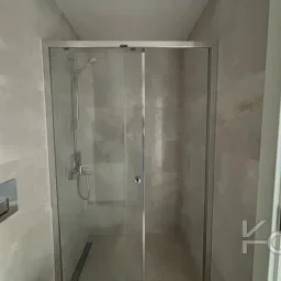Laci̇vert Cadde Bağdat Caddesi̇ Yakini Akış Sokakta Yeni̇ Bi̇nada 3+1 90m² Net
