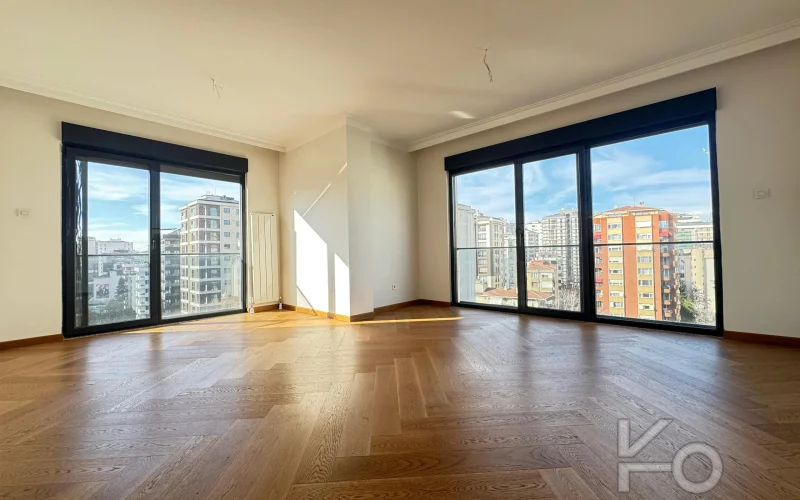 Academy Suadiye Marmaray Ve Bağdat Caddesi Yakını Balkonlu 100m2 Net 3+1