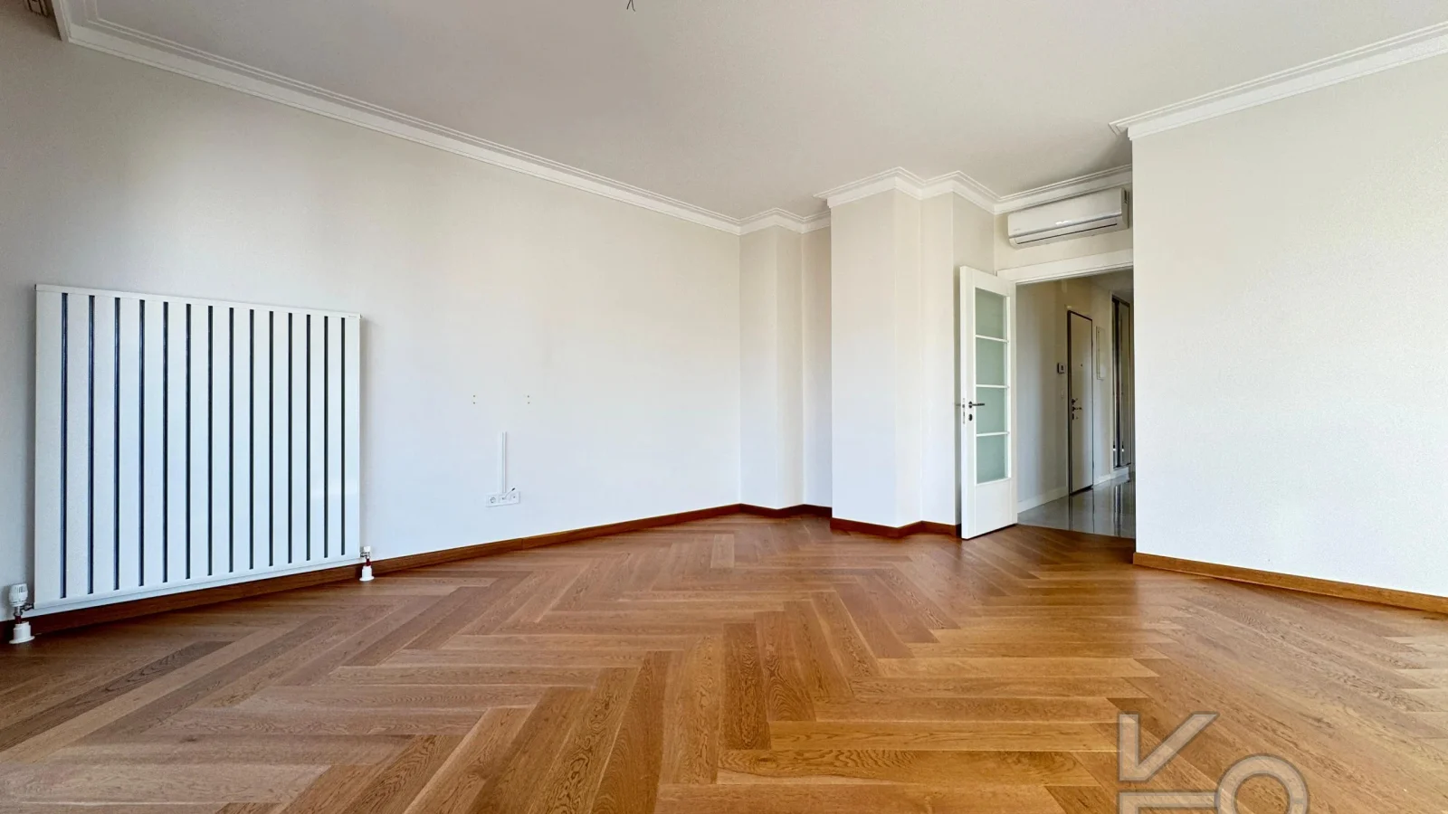 Academy Suadiye Marmaray Ve Bağdat Caddesi Yakını Balkonlu 100m2 Net 3+1