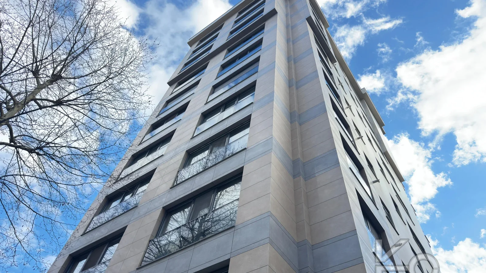 Academy Suadiye Marmaray Ve Bağdat Caddesi Yakını Balkonlu 100m2 Net 3+1
