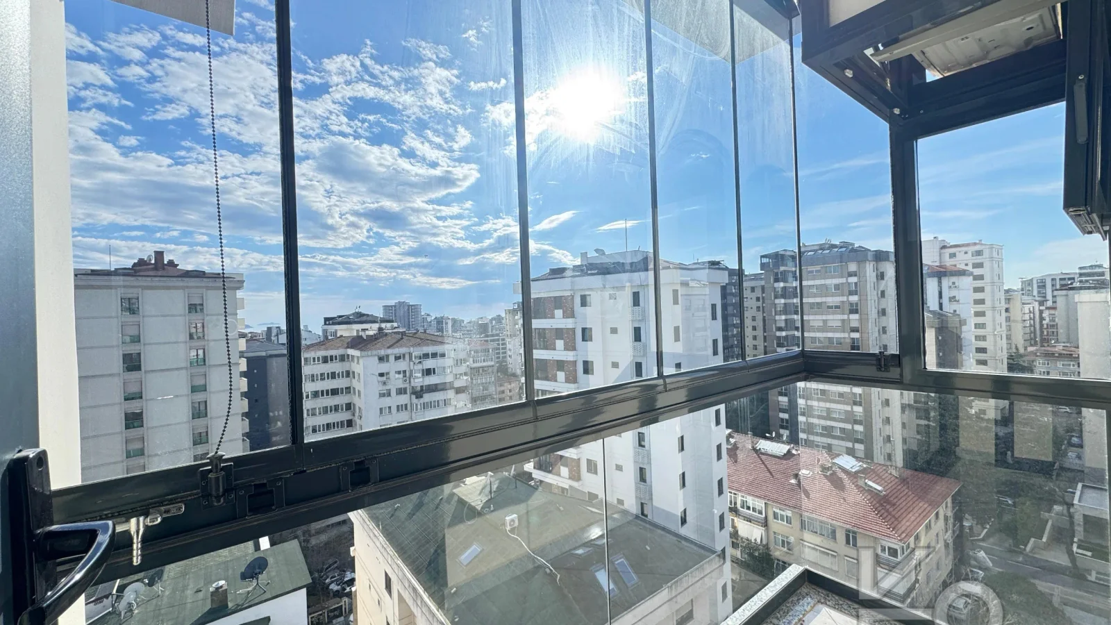 Academy Suadiye Marmaray Ve Bağdat Caddesi Yakını Balkonlu 100m2 Net 3+1