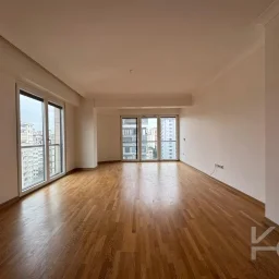 Laci̇vert Cadde Taşmektep'de 7/24 Güvenli̇k Açik Yüzme Havuzlu 100 M² 3+1