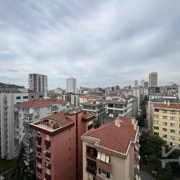 Laci̇vert Cadde Taşmektep'de 7/24 Güvenli̇k Açik Yüzme Havuzlu 100 M² 3+1