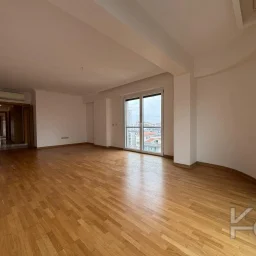 Laci̇vert Cadde Taşmektep'de 7/24 Güvenli̇k Açik Yüzme Havuzlu 100 M² 3+1