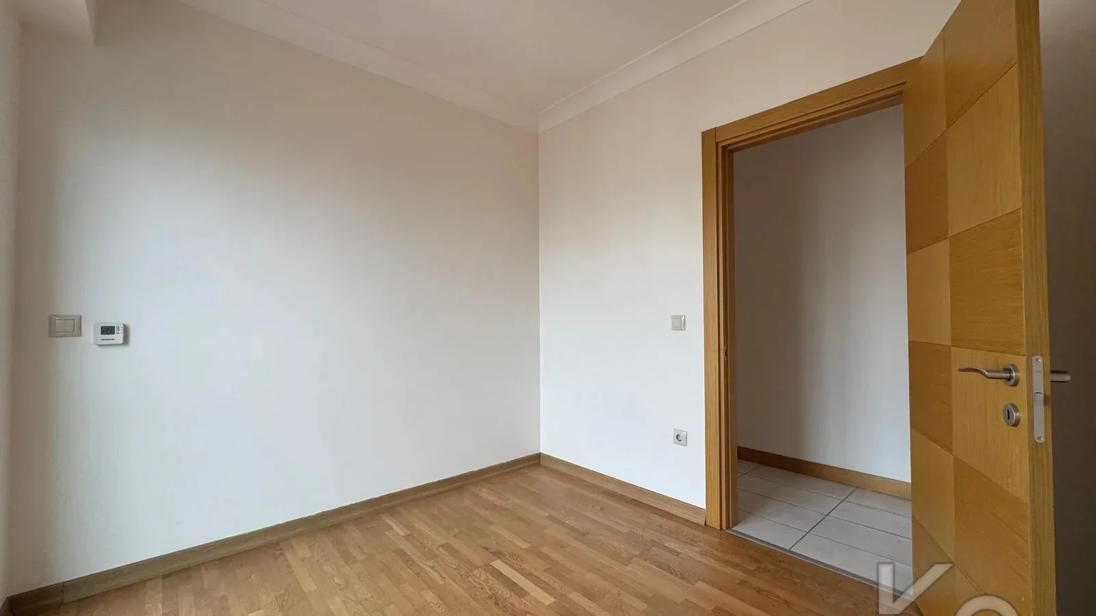 Laci̇vert Cadde Taşmektep'de 7/24 Güvenli̇k Açik Yüzme Havuzlu 100 M² 3+1