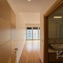 Laci̇vert Cadde Taşmektep'de 7/24 Güvenli̇k Açik Yüzme Havuzlu 100 M² 3+1