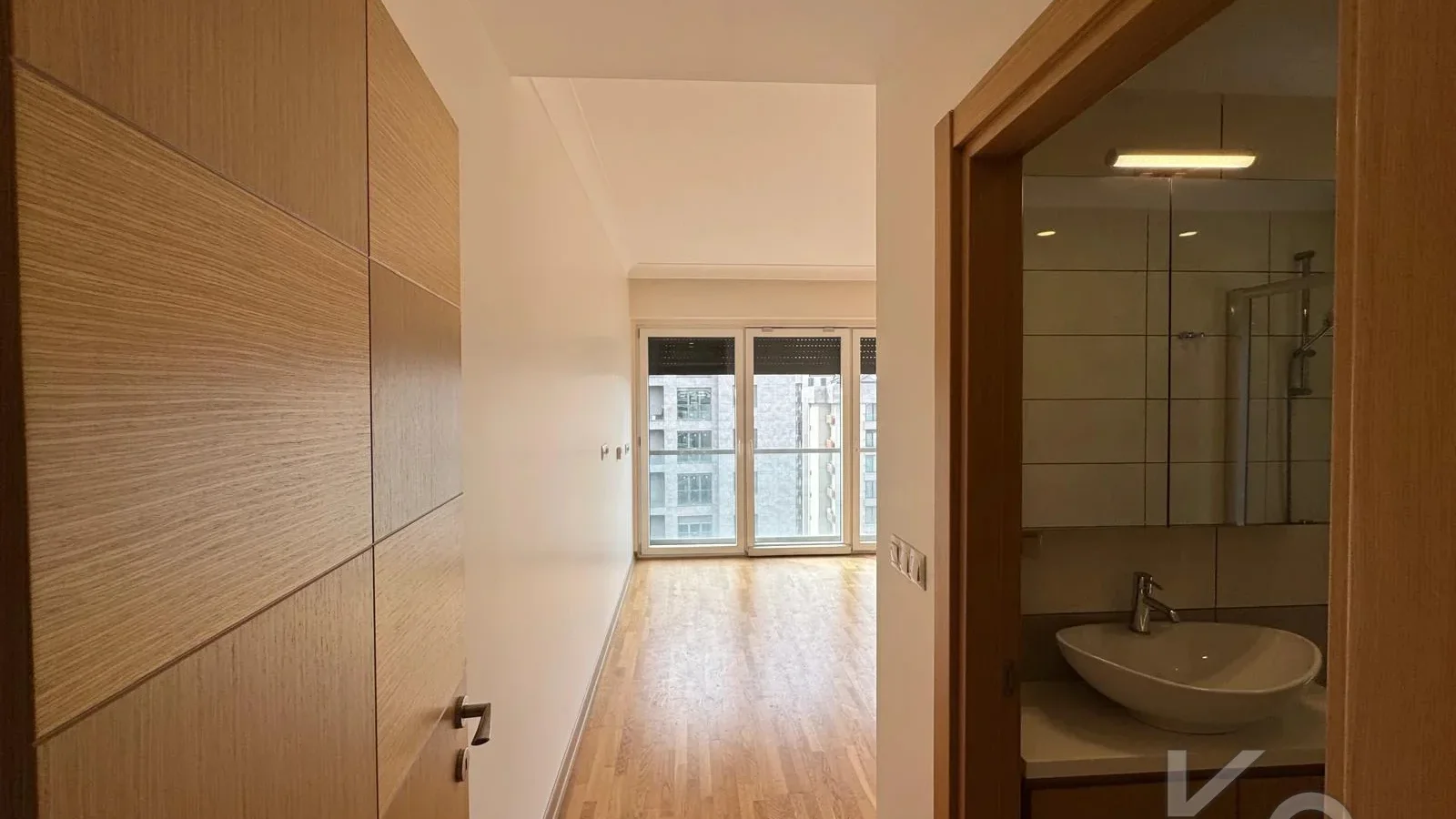 Laci̇vert Cadde Taşmektep'de 7/24 Güvenli̇k Açik Yüzme Havuzlu 100 M² 3+1