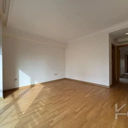 Laci̇vert Cadde Taşmektep'de 7/24 Güvenli̇k Açik Yüzme Havuzlu 100 M² 3+1