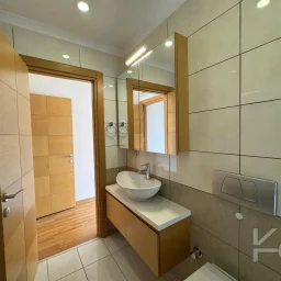 Laci̇vert Cadde Taşmektep'de 7/24 Güvenli̇k Açik Yüzme Havuzlu 100 M² 3+1
