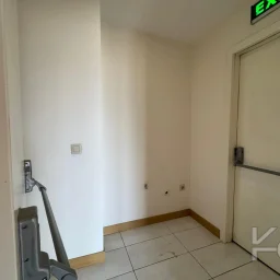 Laci̇vert Cadde Taşmektep'de 7/24 Güvenli̇k Açik Yüzme Havuzlu 100 M² 3+1