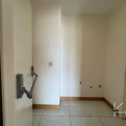 Laci̇vert Cadde Taşmektep'de 7/24 Güvenli̇k Açik Yüzme Havuzlu 100 M² 3+1