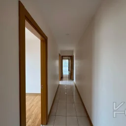 Laci̇vert Cadde Taşmektep'de 7/24 Güvenli̇k Açik Yüzme Havuzlu 100 M² 3+1