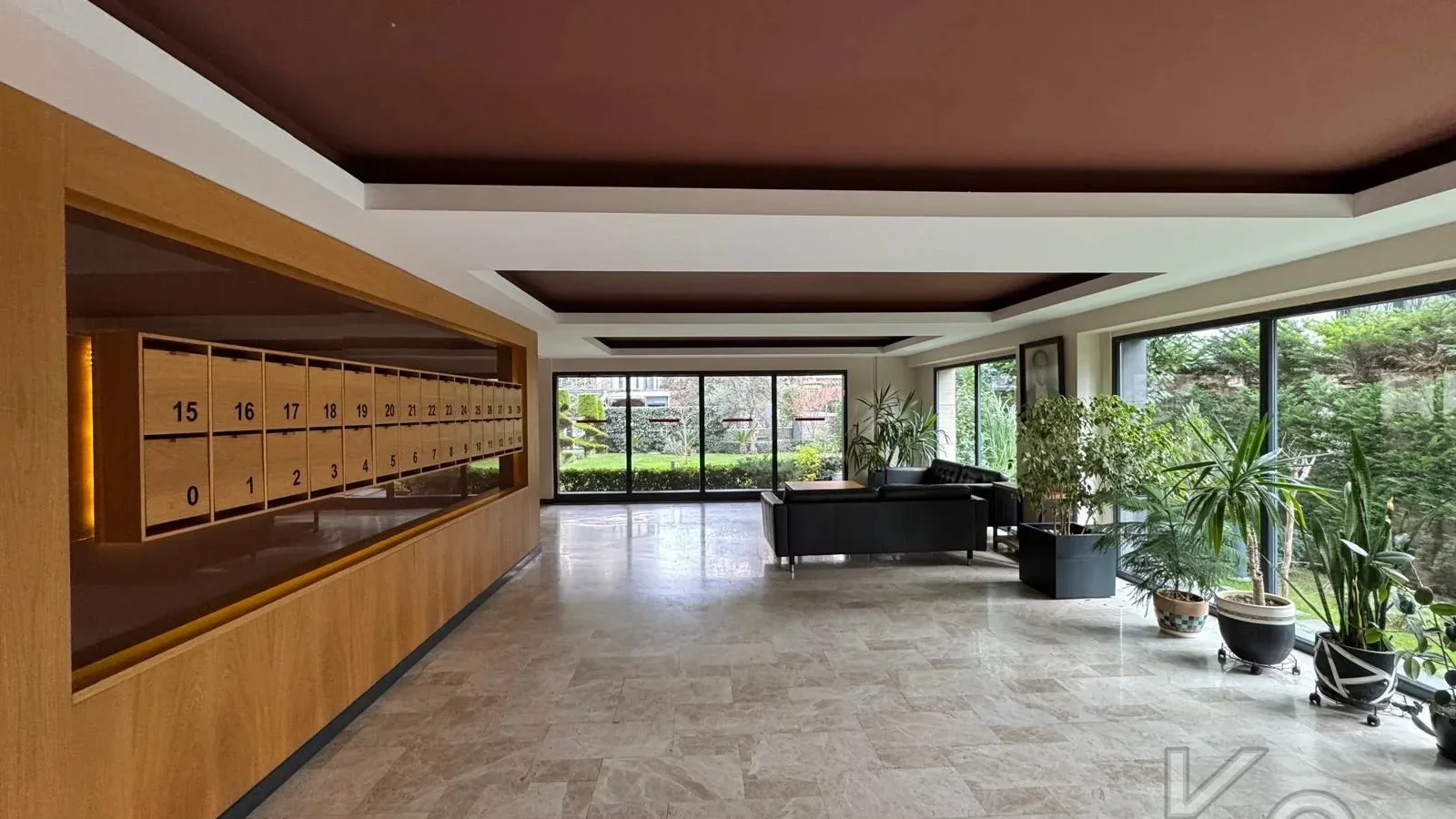 Laci̇vert Cadde Taşmektep'de 7/24 Güvenli̇k Açik Yüzme Havuzlu 100 M² 3+1