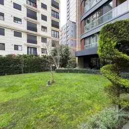 Laci̇vert Cadde Taşmektep'de 7/24 Güvenli̇k Açik Yüzme Havuzlu 100 M² 3+1