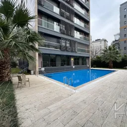 Laci̇vert Cadde Taşmektep'de 7/24 Güvenli̇k Açik Yüzme Havuzlu 100 M² 3+1