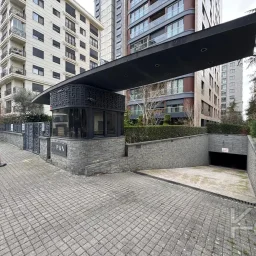 Laci̇vert Cadde Taşmektep'de 7/24 Güvenli̇k Açik Yüzme Havuzlu 100 M² 3+1