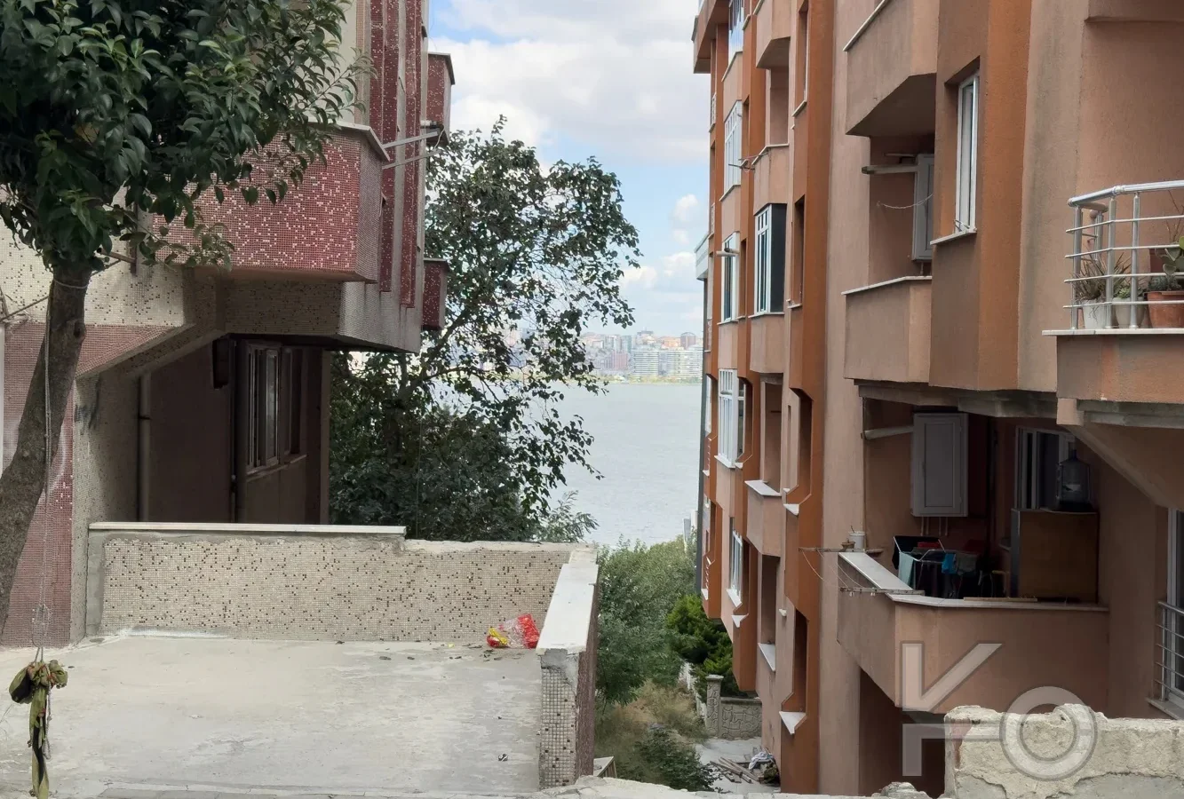 Rookz Fark Avcilar Göl Manzarali Bahçe Katinda 1+1 Satilik Dai̇re