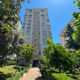 Laci̇vertcadde Bostanci'da Yatirim Firsati 80m² Net 2+1