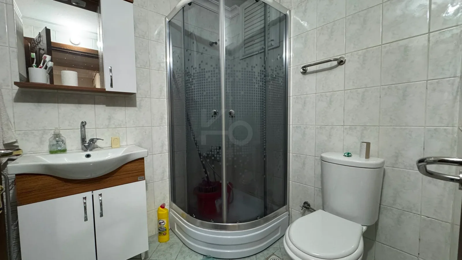 Laci̇vertcadde Bostanci'da Yatirim Firsati 80m² Net 2+1