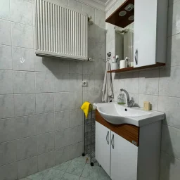 Laci̇vertcadde Bostanci'da Yatirim Firsati 80m² Net 2+1