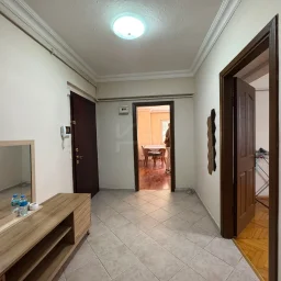 Laci̇vertcadde Bostanci'da Yatirim Firsati 80m² Net 2+1