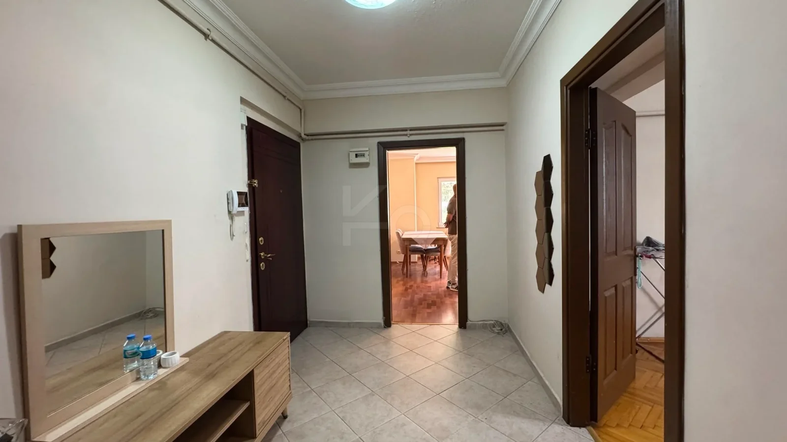 Laci̇vertcadde Bostanci'da Yatirim Firsati 80m² Net 2+1