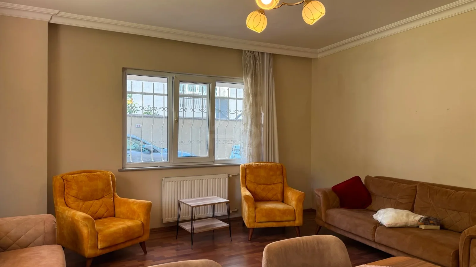 Laci̇vertcadde Bostanci'da Yatirim Firsati 80m² Net 2+1