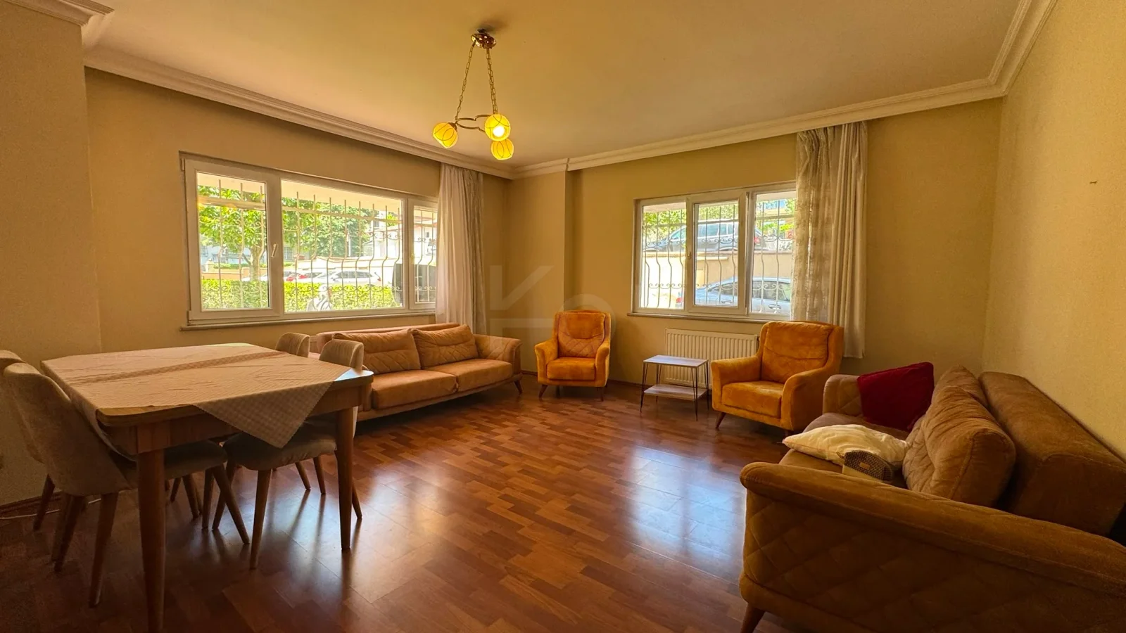 Laci̇vertcadde Bostanci'da Yatirim Firsati 80m² Net 2+1