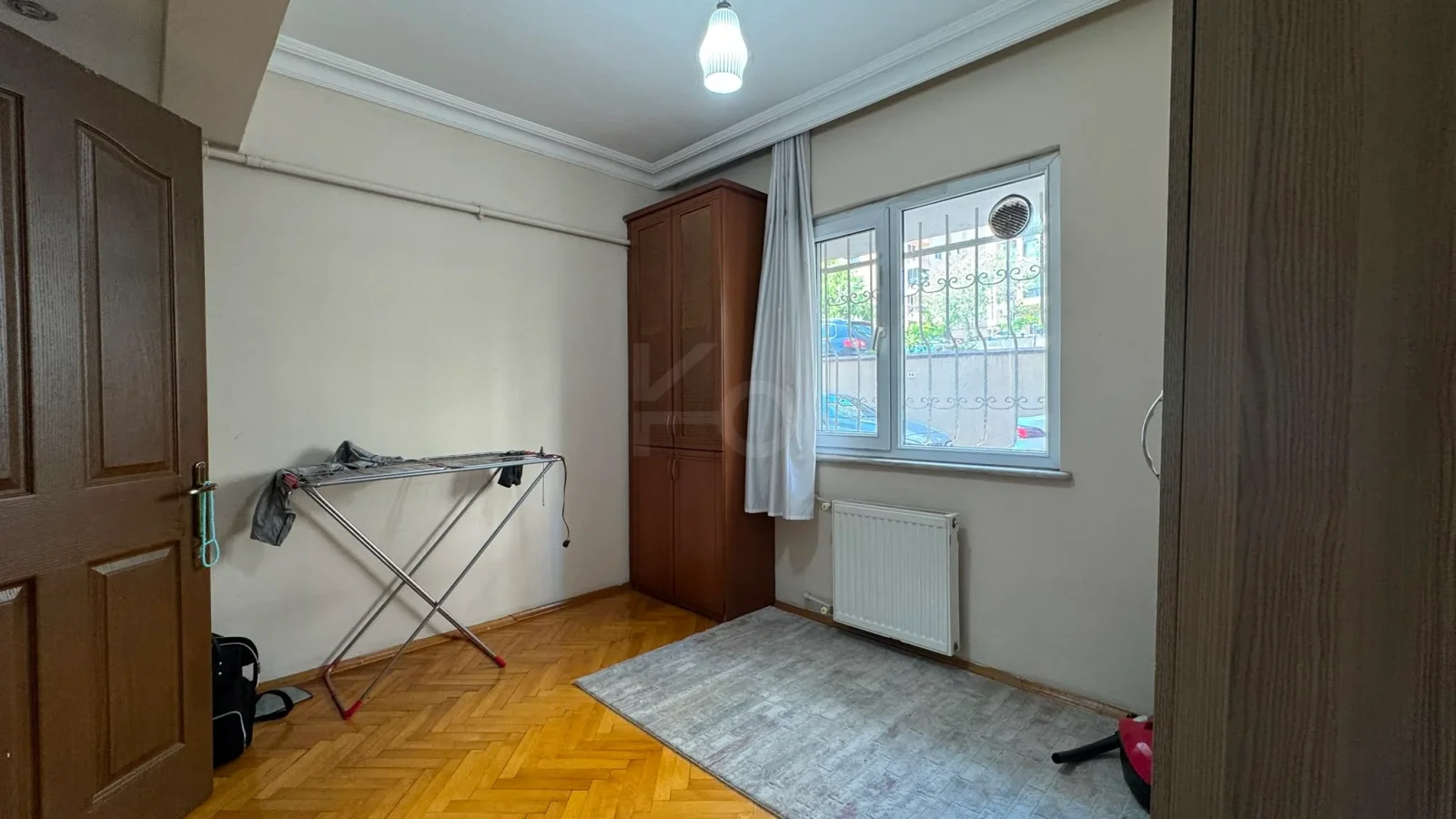 Laci̇vertcadde Bostanci'da Yatirim Firsati 80m² Net 2+1