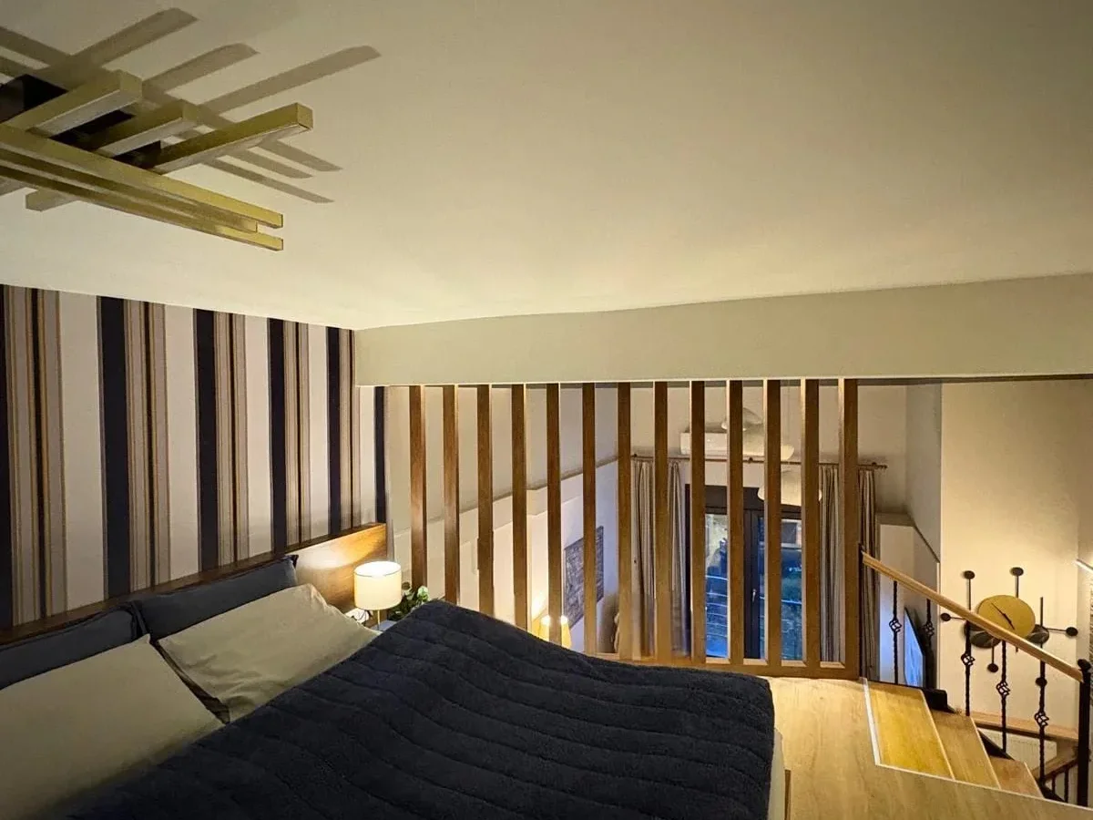 Laci̇vertcadde Çatalçeşme Özel Mimari Tasarımlı Loft 58m² 1+1