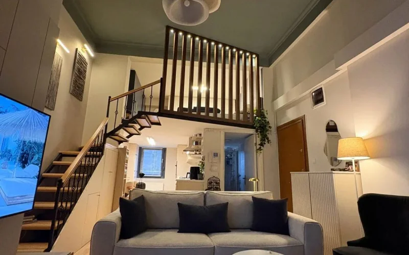 Laci̇vertcadde Çatalçeşme Özel Mimari Tasarımlı Loft 58m² 1+1