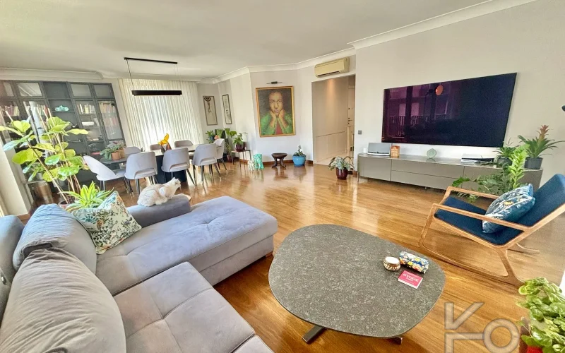 Academy Caddebostan Sahi̇l Katta Tek Yeni̇ Bi̇na 180m2 4+1