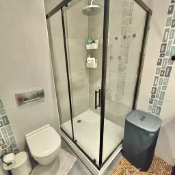 Academy Caddebostan Sahi̇l Katta Tek Yeni̇ Bi̇na 180m2 4+1