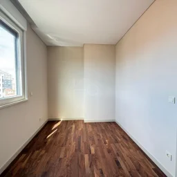 Lacivertcadde Bostancıda Sıfır 80 M² Net 2+1