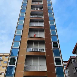 Erenköy'de Katta Tek 3 Araç Otopark 4+1 Emsalsiz Satılık Daire