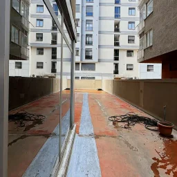 Erenköy'de Katta Tek 3 Araç Otopark 4+1 Emsalsiz Satılık Daire