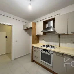 Laci̇vert Cadde Kozyataği 3+1 Balkonlu 92m² Net