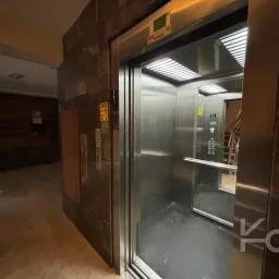 Laci̇vert Cadde Kozyataği 3+1 Balkonlu 92m² Net