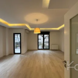 Laci̇vert Cadde Kozyataği 3+1 Balkonlu 92m² Net