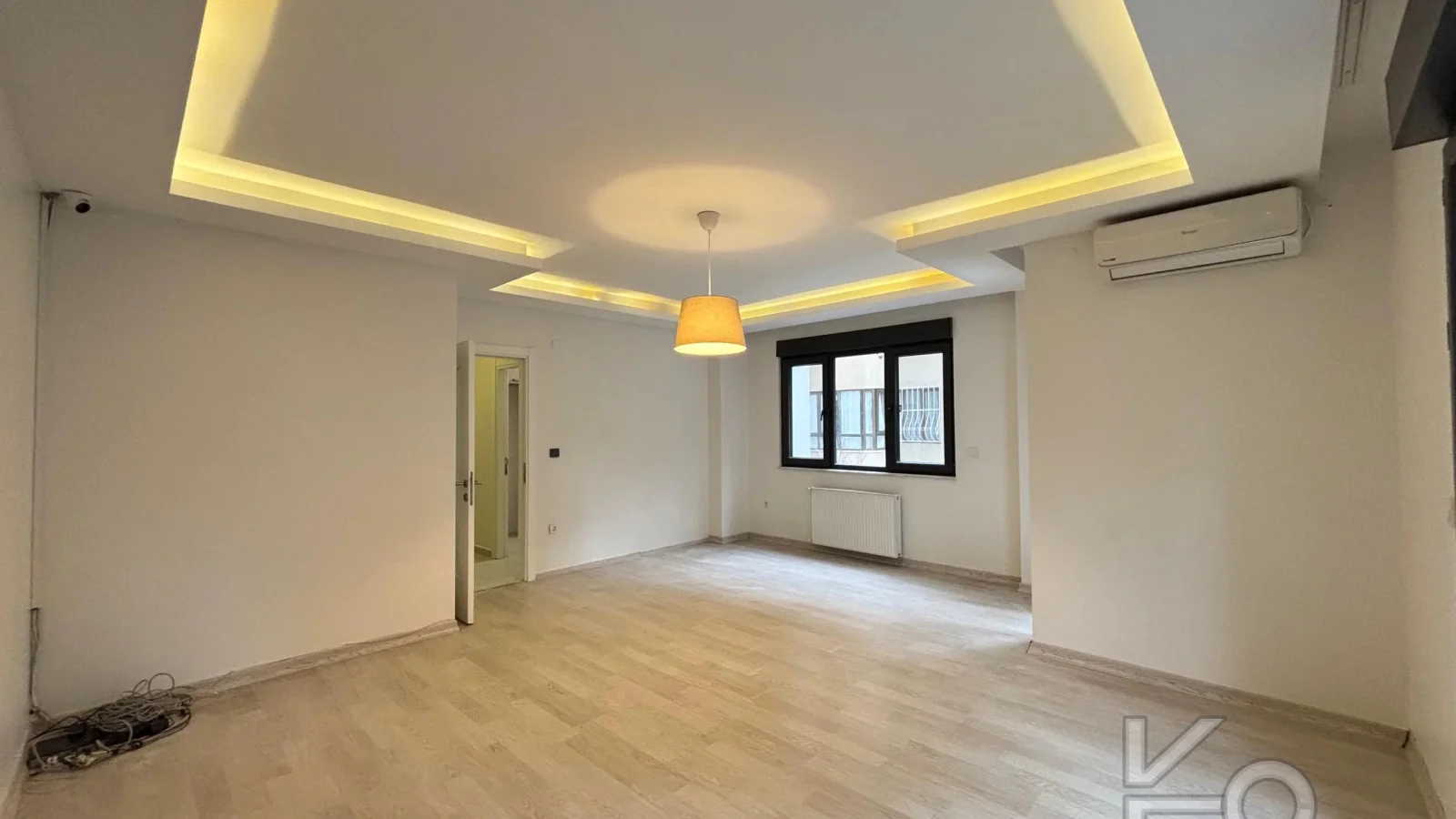 Laci̇vert Cadde Kozyataği 3+1 Balkonlu 92m² Net