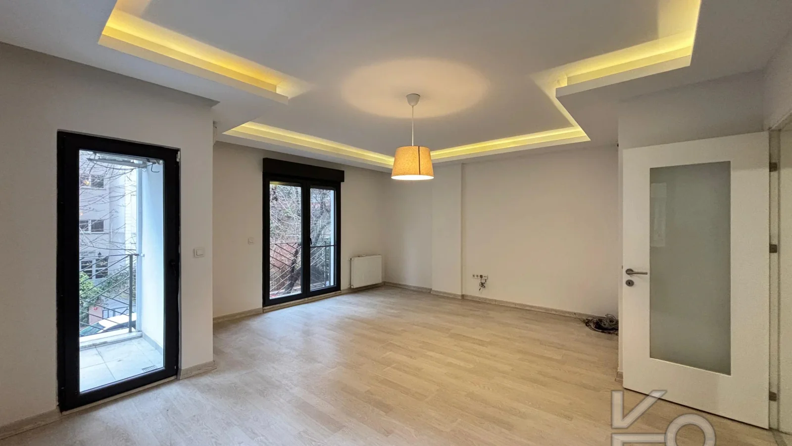Laci̇vert Cadde Kozyataği 3+1 Balkonlu 92m² Net