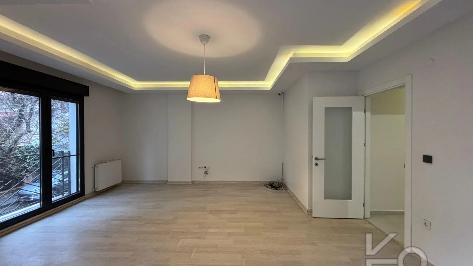 Laci̇vert Cadde Kozyataği 3+1 Balkonlu 92m² Net