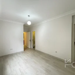 Laci̇vert Cadde Kozyataği 3+1 Balkonlu 92m² Net