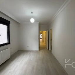Laci̇vert Cadde Kozyataği 3+1 Balkonlu 92m² Net