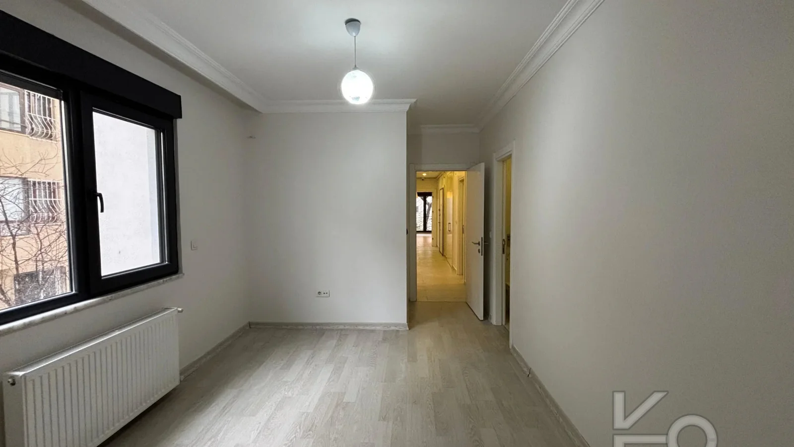 Laci̇vert Cadde Kozyataği 3+1 Balkonlu 92m² Net