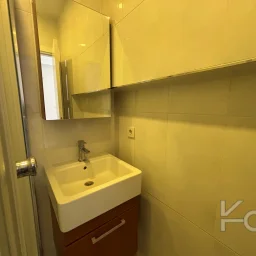 Laci̇vert Cadde Kozyataği 3+1 Balkonlu 92m² Net